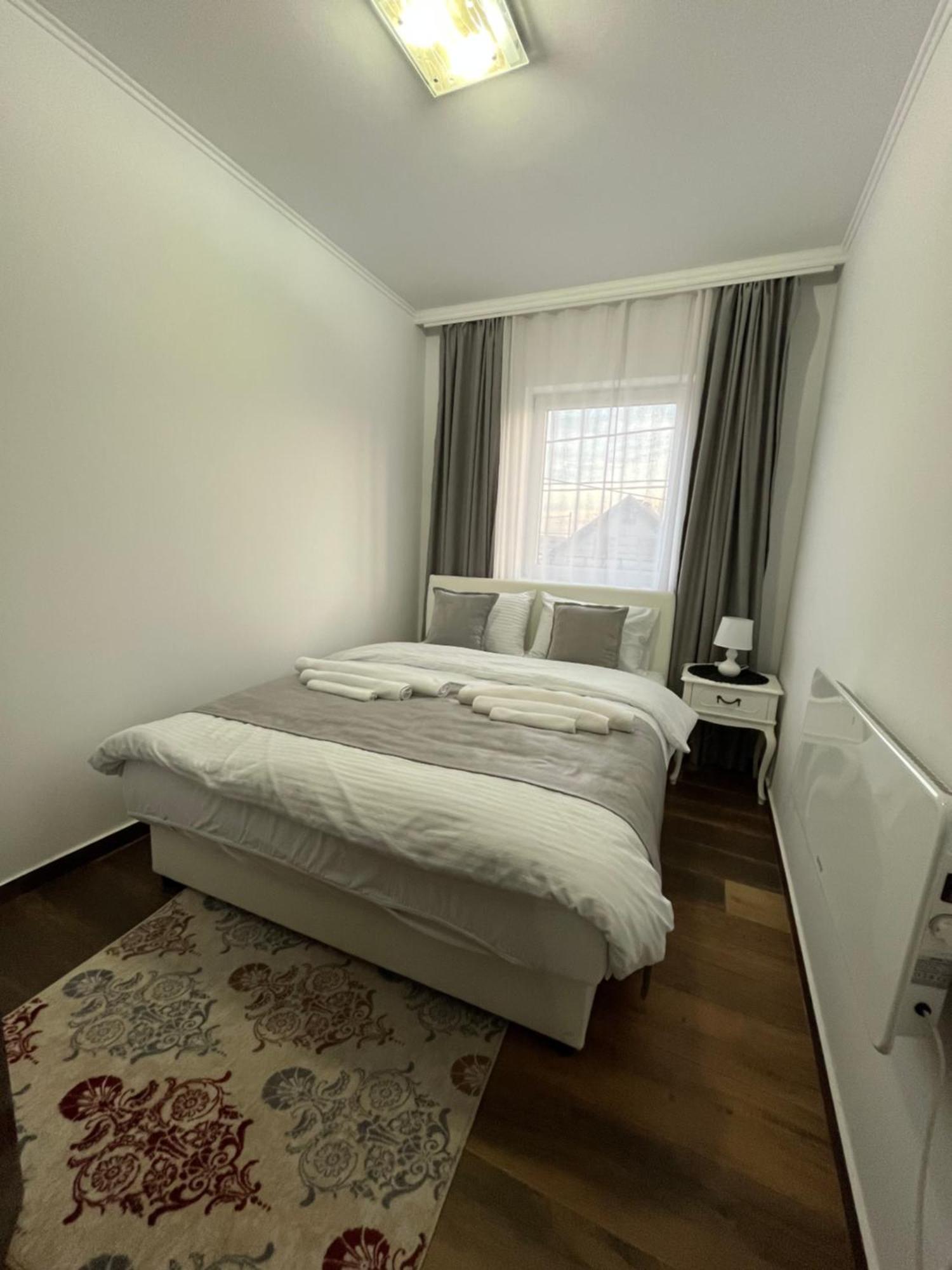 Airport Sky Apartments Lux Belgrade Exterior photo